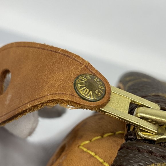 LOUIS VUITTON Brown Monogram Speedy 40 Bag - Picture 7 of 12